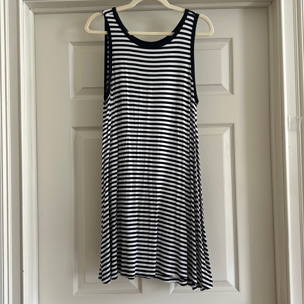 Black and White Stripes Old Navy women’s swing dress - size Large